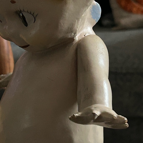 Adorable Cream Doll with Sweet Expression - Picture 3 of 9